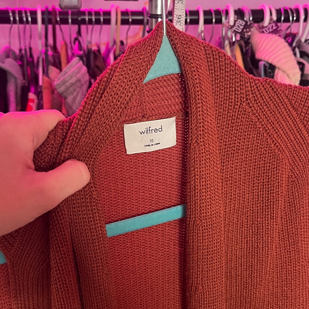 wilfred olivie cardigan xs Rust Sleeveless Knit Cardigan - Picture 3 of 3